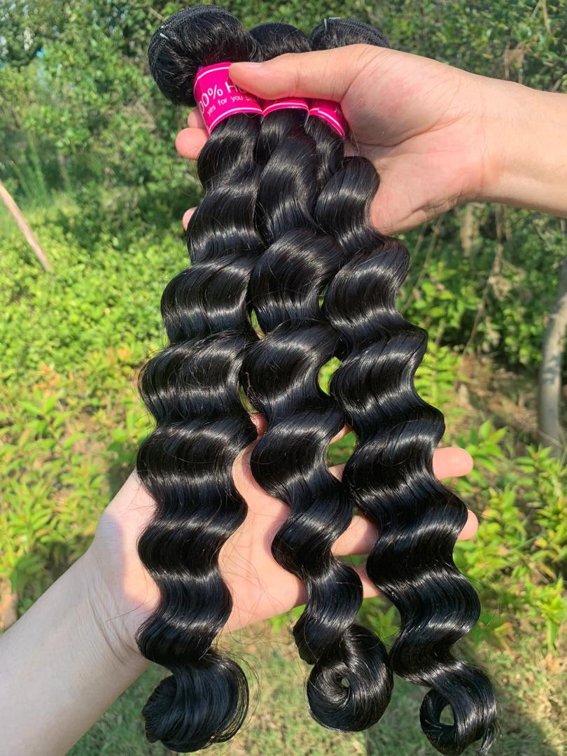 Raw loose deep wave bundles